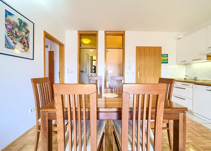 Punta 1st Floor * Punat