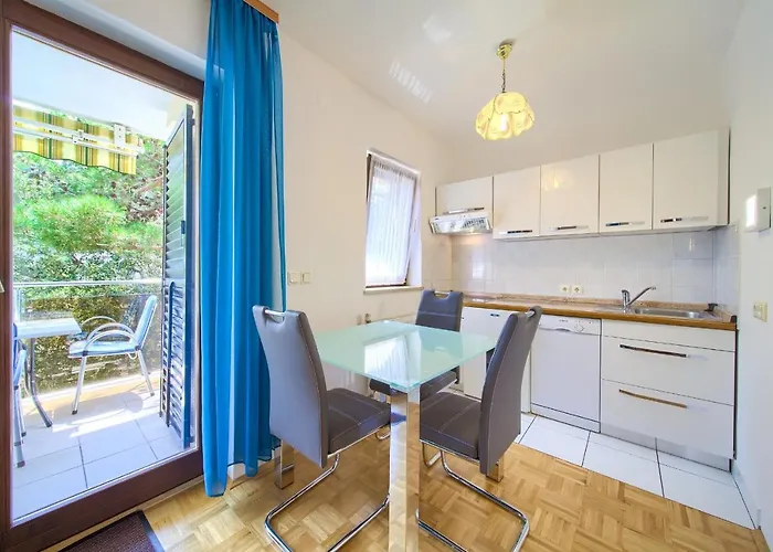 Punta 1st Floor * Punat