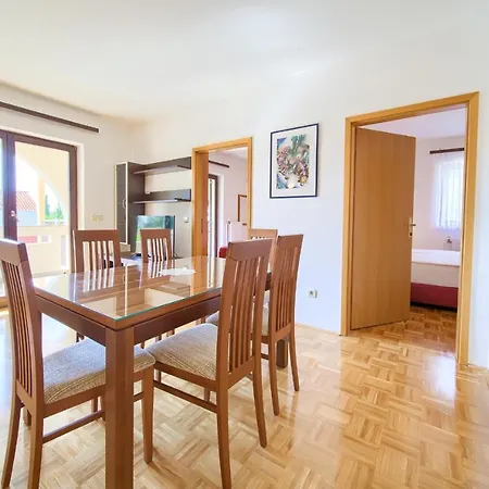 Punta 1st Floor Apartman